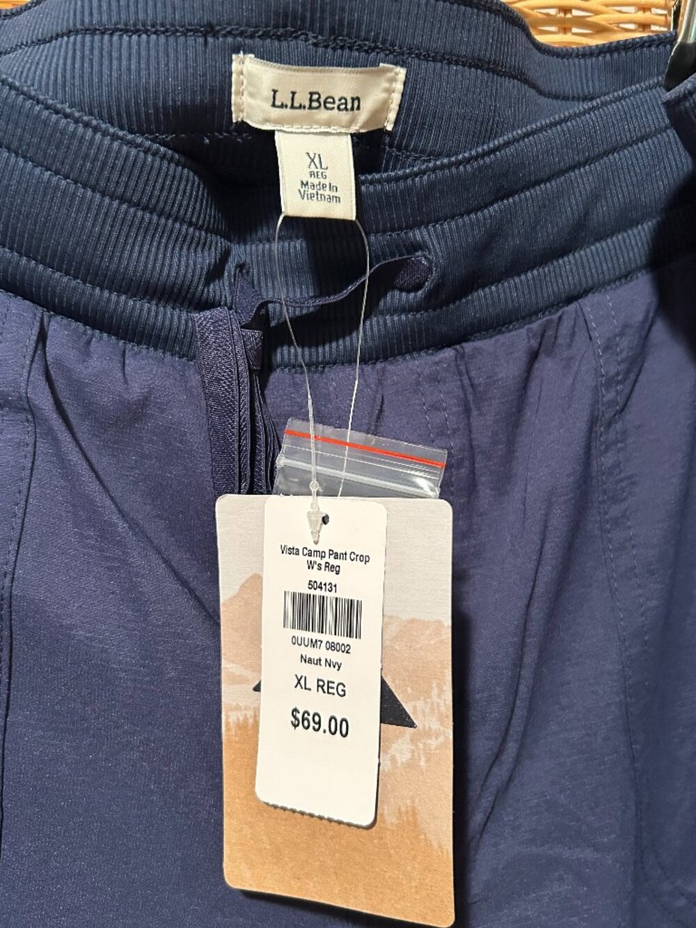 L.L. Bean Nautical Navy Vista Camp Crop XL - Picture 3 of 3